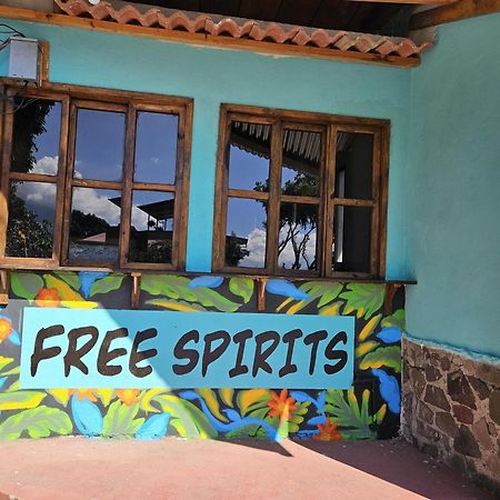 Free Spirits Hotell San Marcos La Laguna Eksteriør bilde